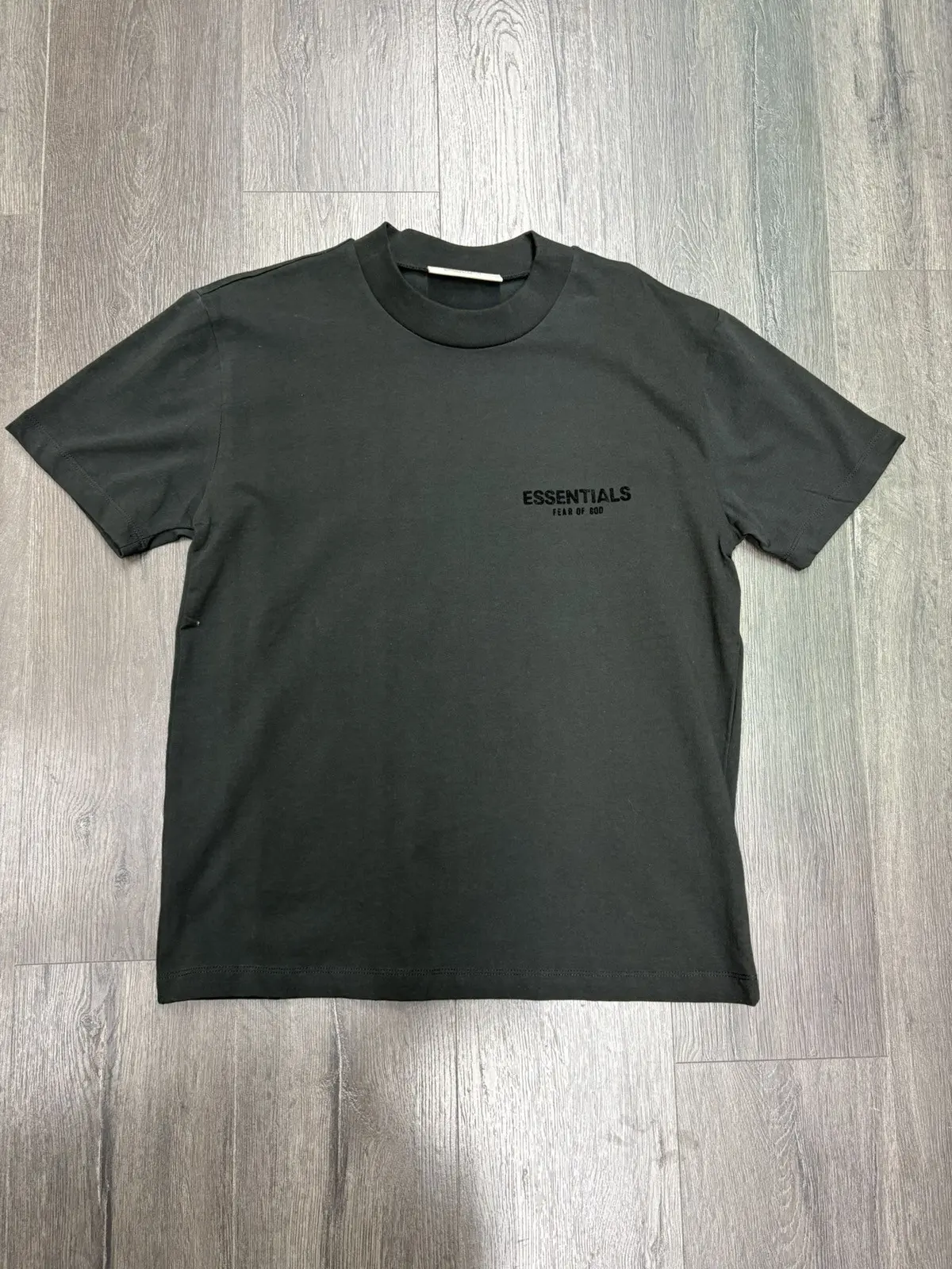 Essentials Essential Fear Of God T-Shirt “Stretch Limo” in Black, Men's (Size Small)