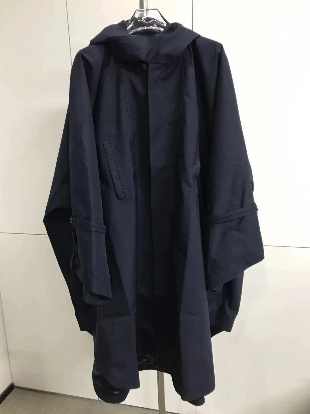 Raincho Norwegian Rain Dark Navy Cape Unisex in Blue, Men's (Size M)