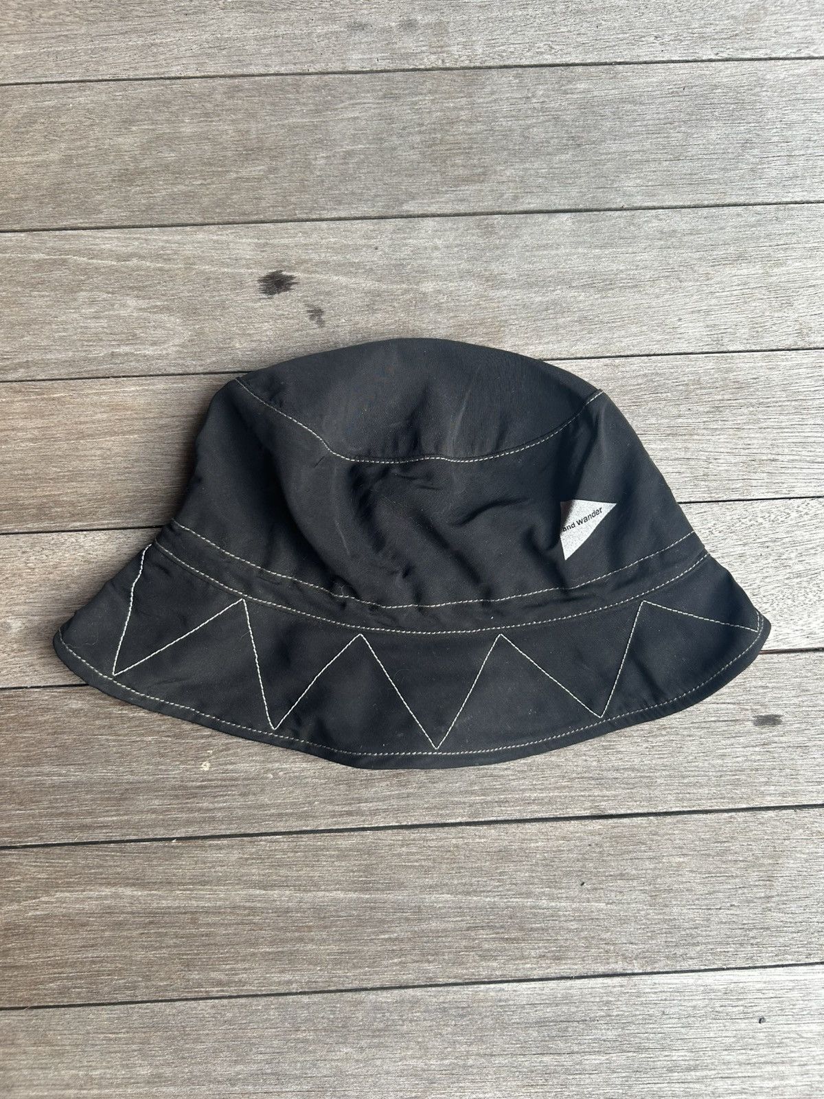 And Wander Bucket Hat in Black, Men's