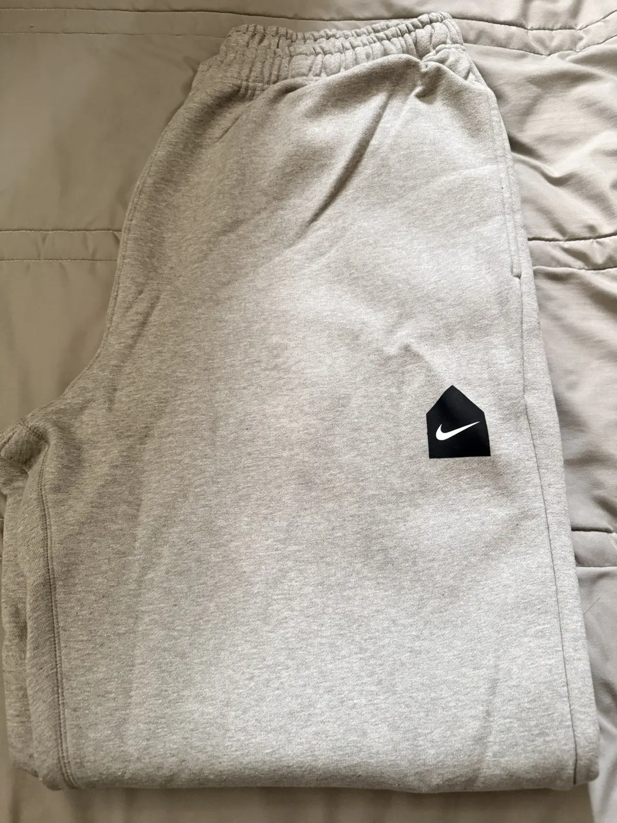 Dover Street Market x Nike Dsm Tech Fleece in Grey, Men's (Size 33)