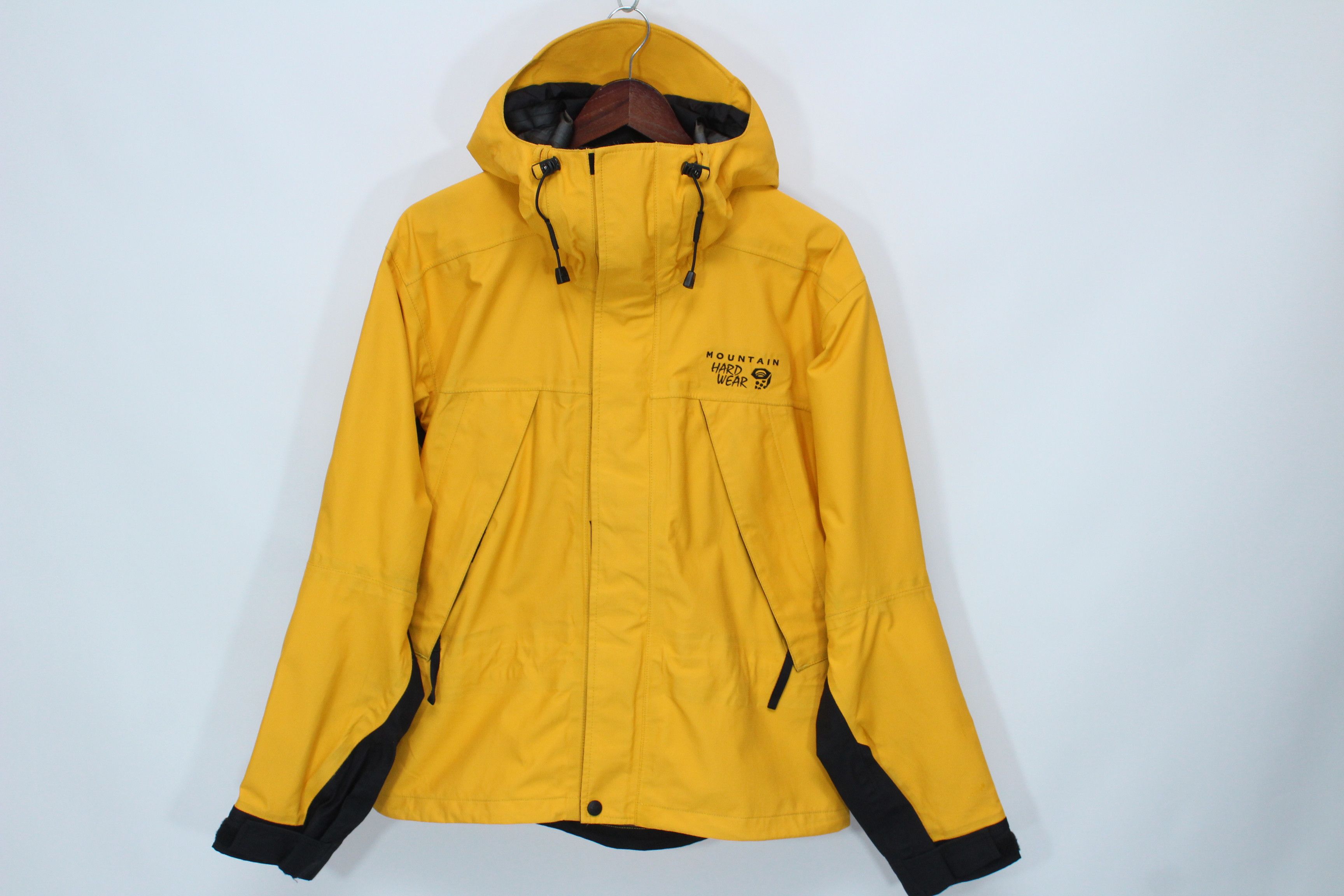 Mountain Hardwear Mountain Harwear Gore Tex Xcr Jacket Size S in Yellow, Men's