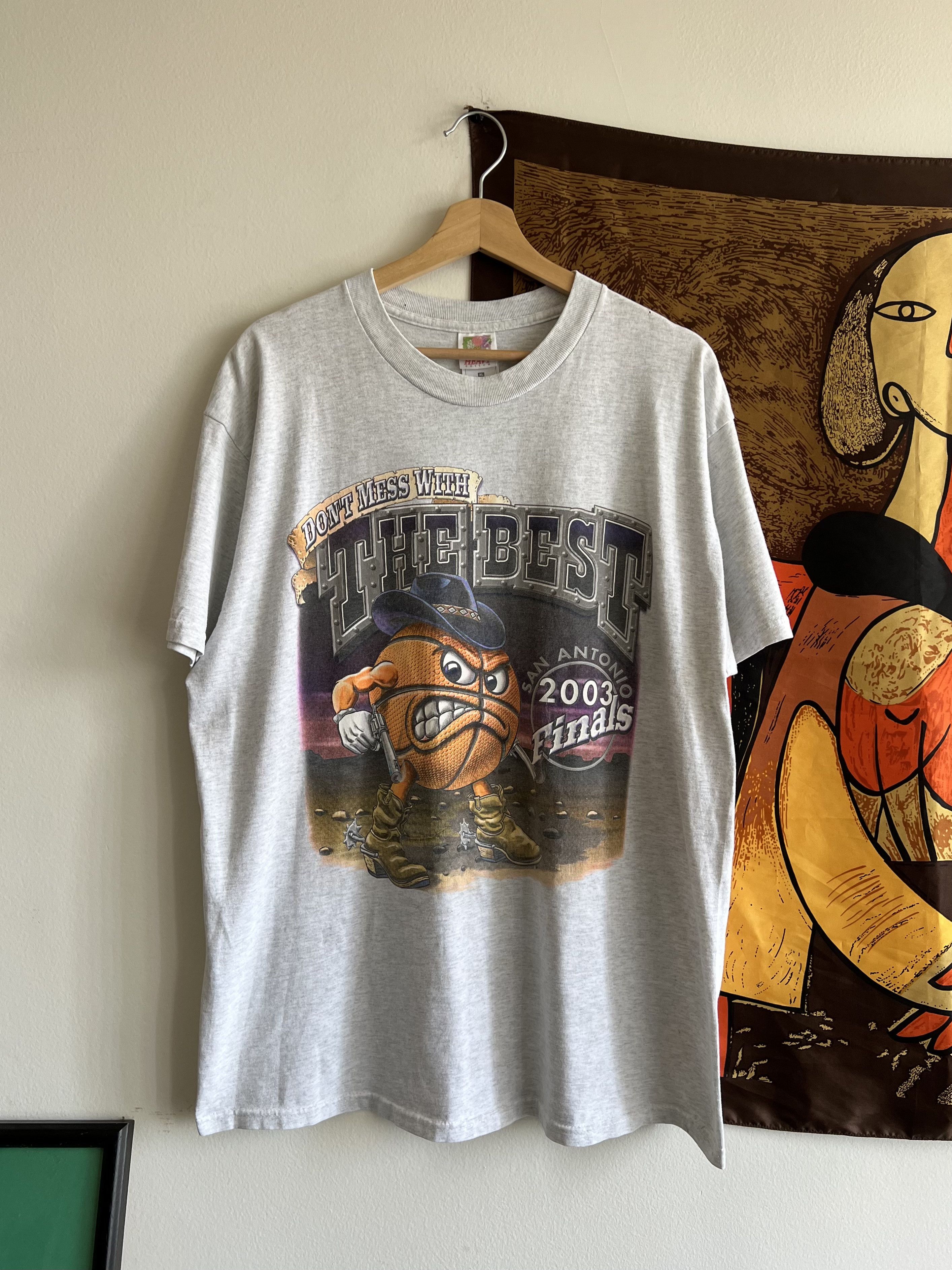 Vintage Y2K '03 NCAA San Antonio Finals Tee Size XL in Grey, Men's
