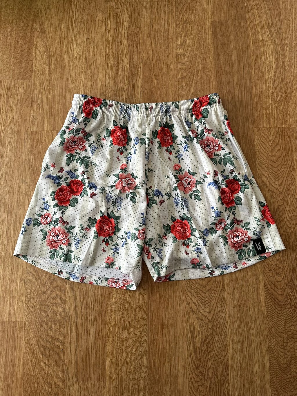 Lost Files White/Green Floral Shorts Size L, Men's (Size 35)