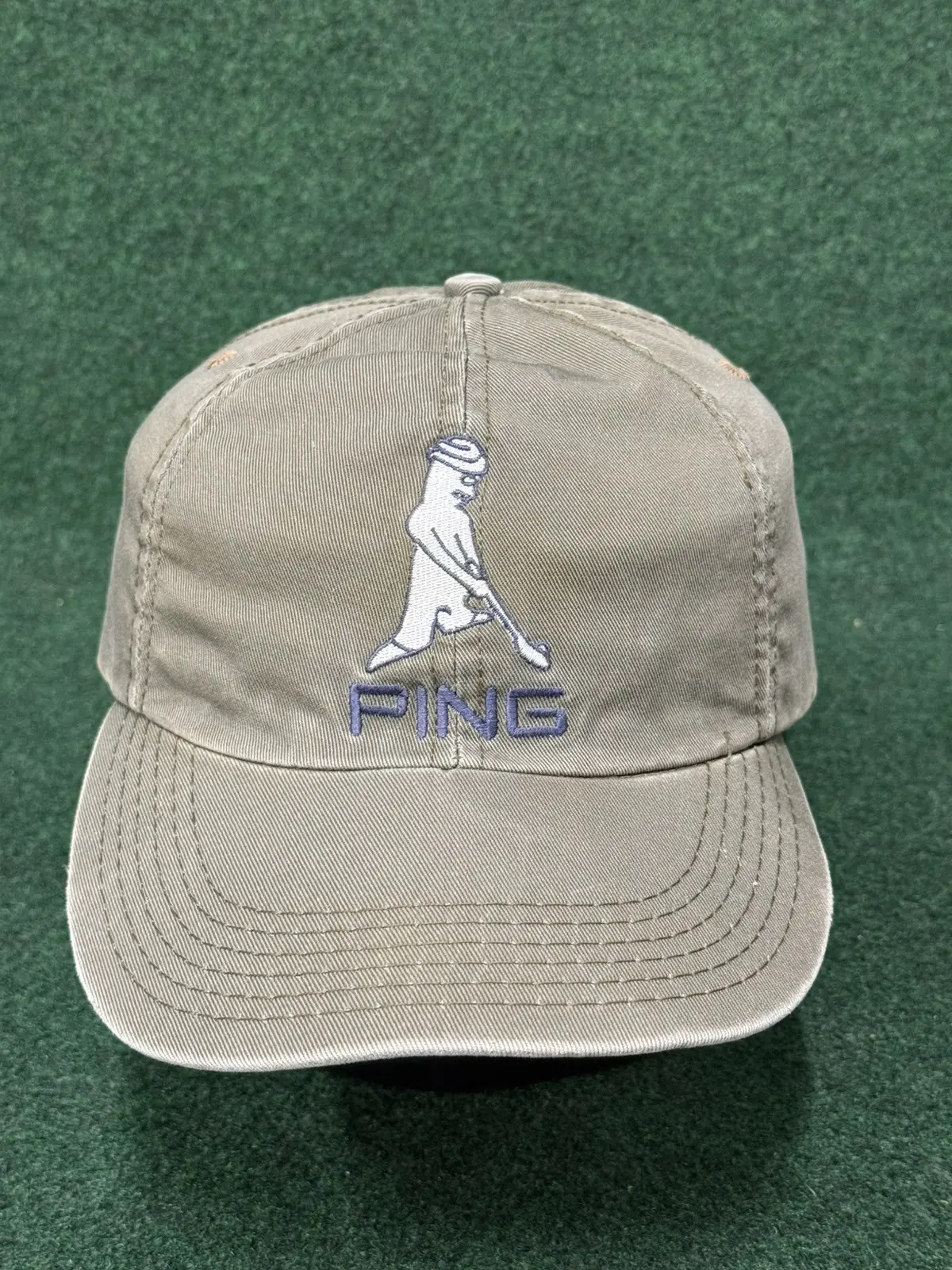 Vintage Ping Mr Ping Logo Leather Strapback Hat in Grey, Men's