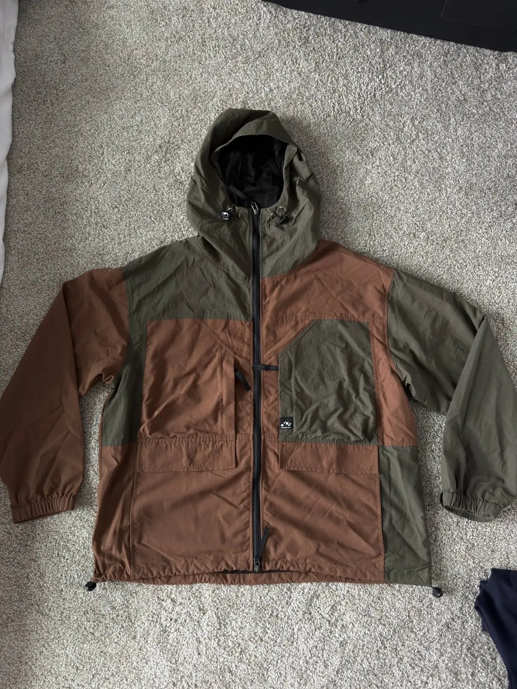 18 East Lookout Hooded Shell in Brown, Men's (Size M)