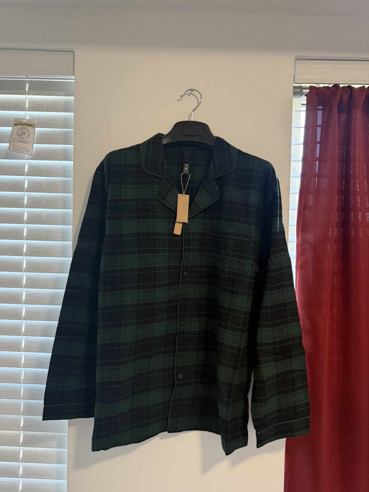 Kim Kardashian Skims Men's Flannel Sleep Mens Sleep Set in Green (Size Medium)