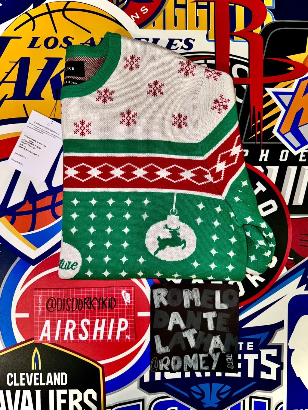 Christmas Feature Las Vegas Supreme Ao Sweater Sample in Green, Men's (Size Xl)