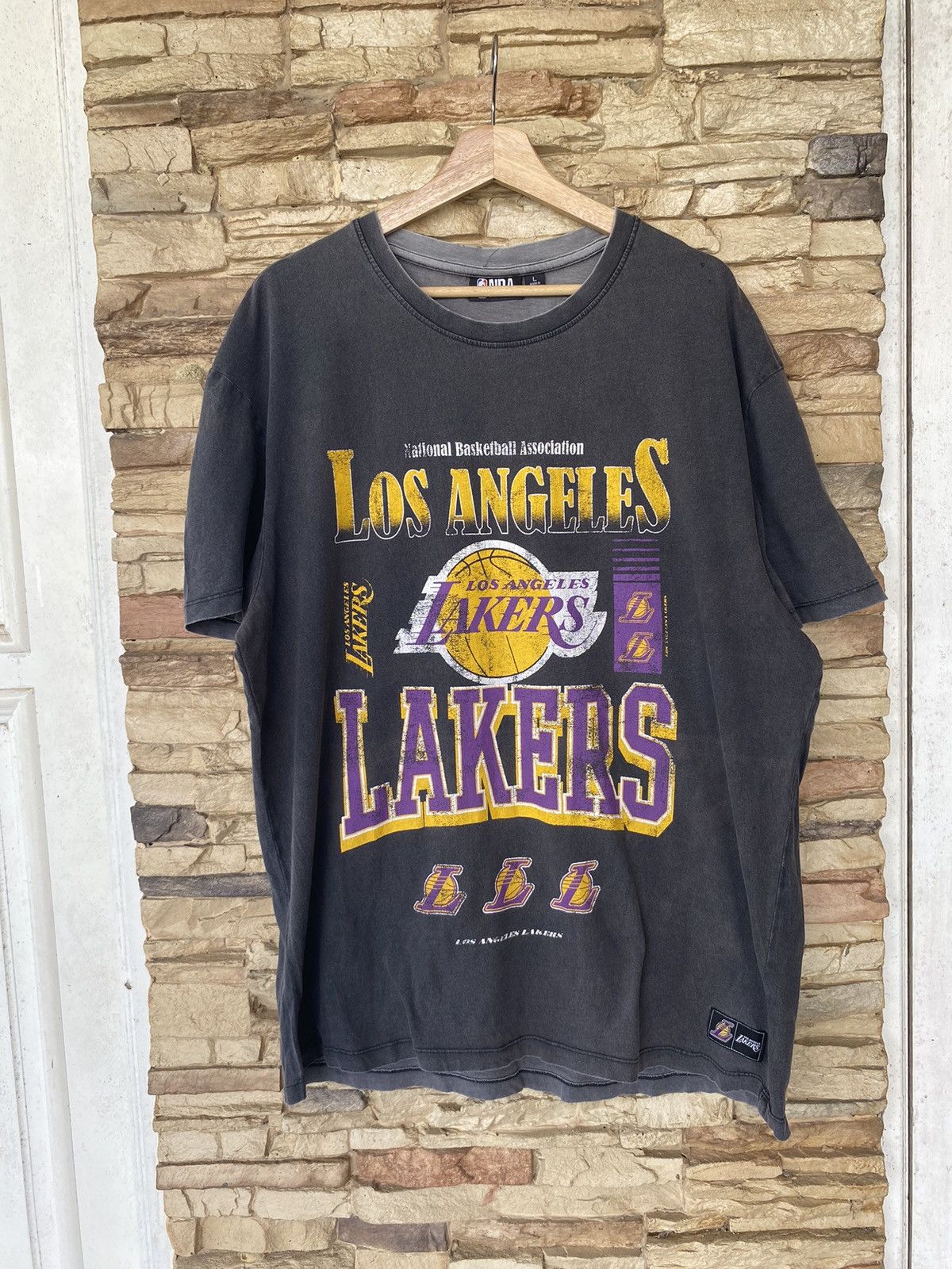 Crazy Los Angeles Lakers Nba Faded Distressed Tee in Black, Men's (Size XL)
