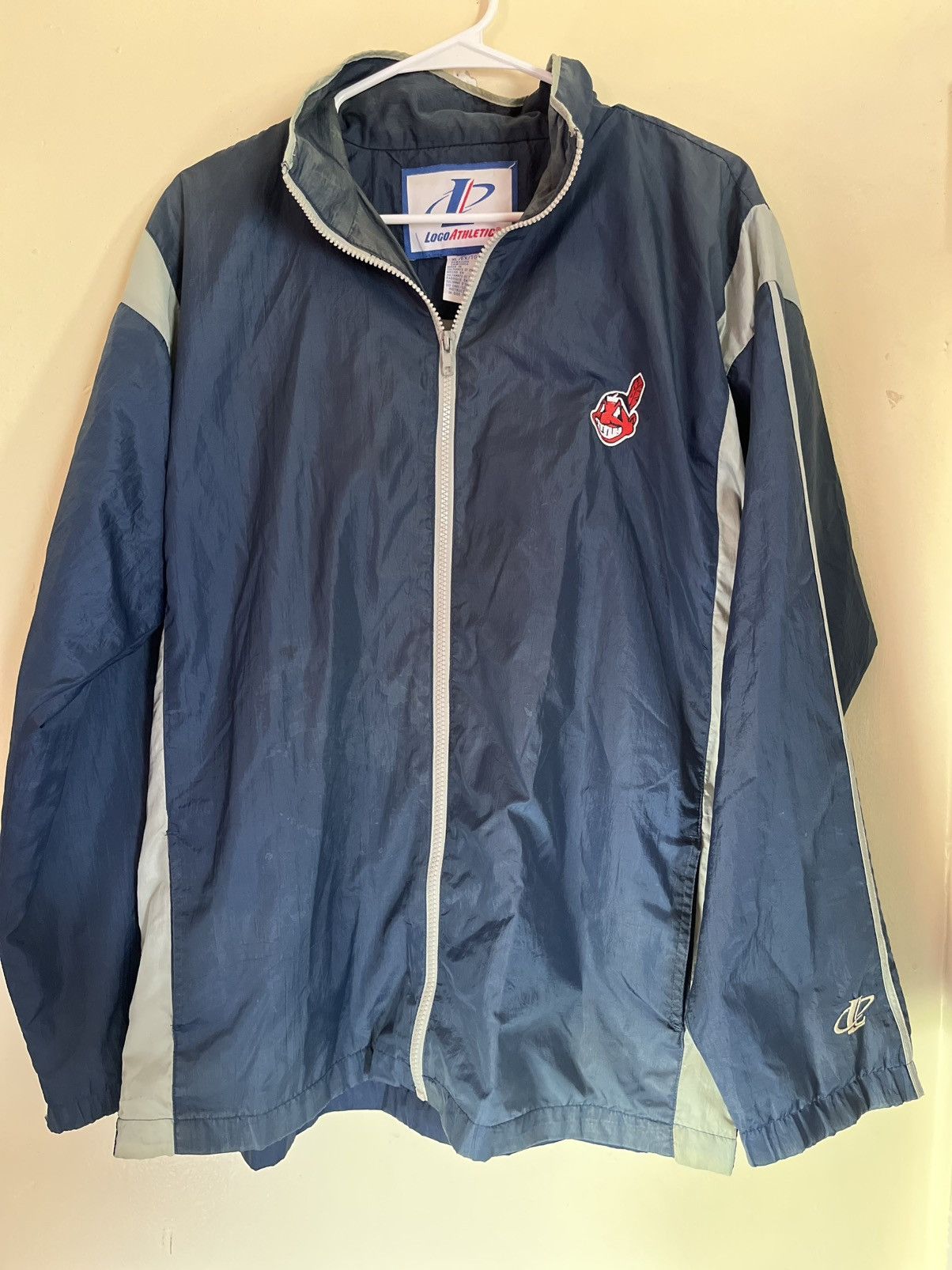Vintage 90's Cleveland Indians Logo Athletic Mlb Windbreaker in Blue, Men's (Size XL)