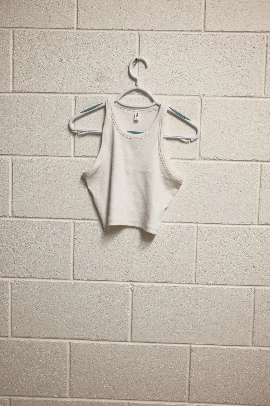 Kotn White Ribbed Crop Tank Top Size M, Women's