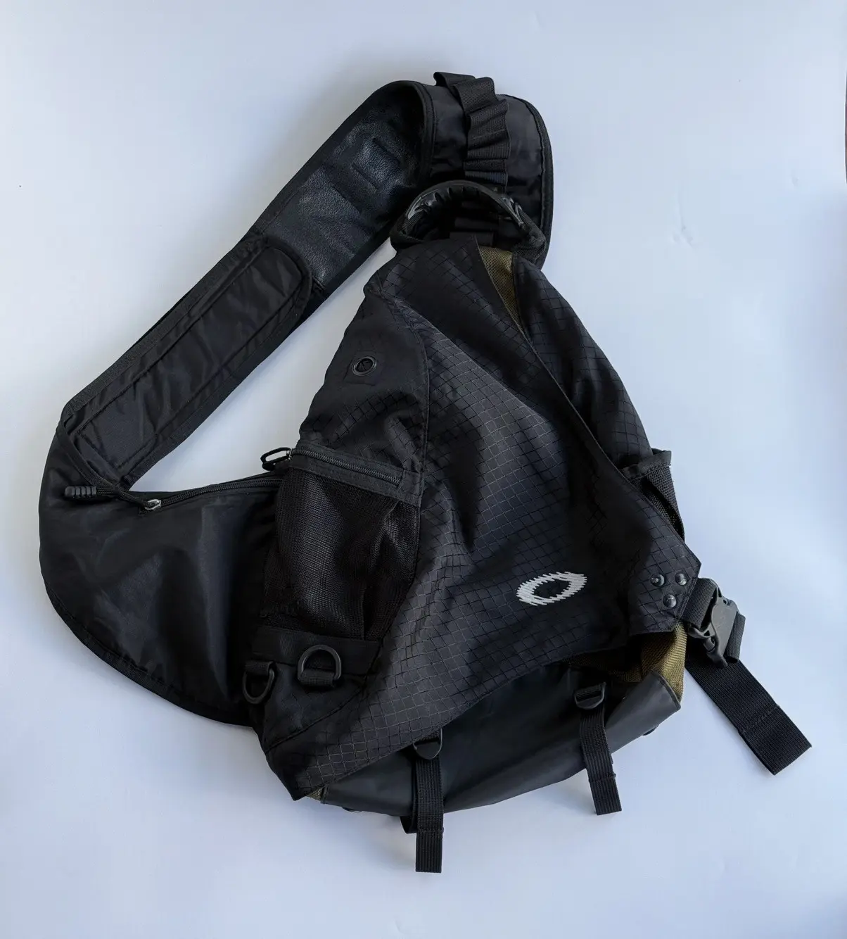 Vintage Oakley Sandbag ( Color) in Black, Men's