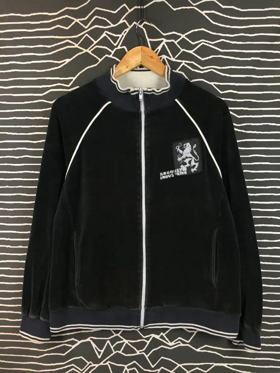 Vtg Brooklyn Industries Lion Crest Logo Velour Track Jacket in Black, Men's (Size M)