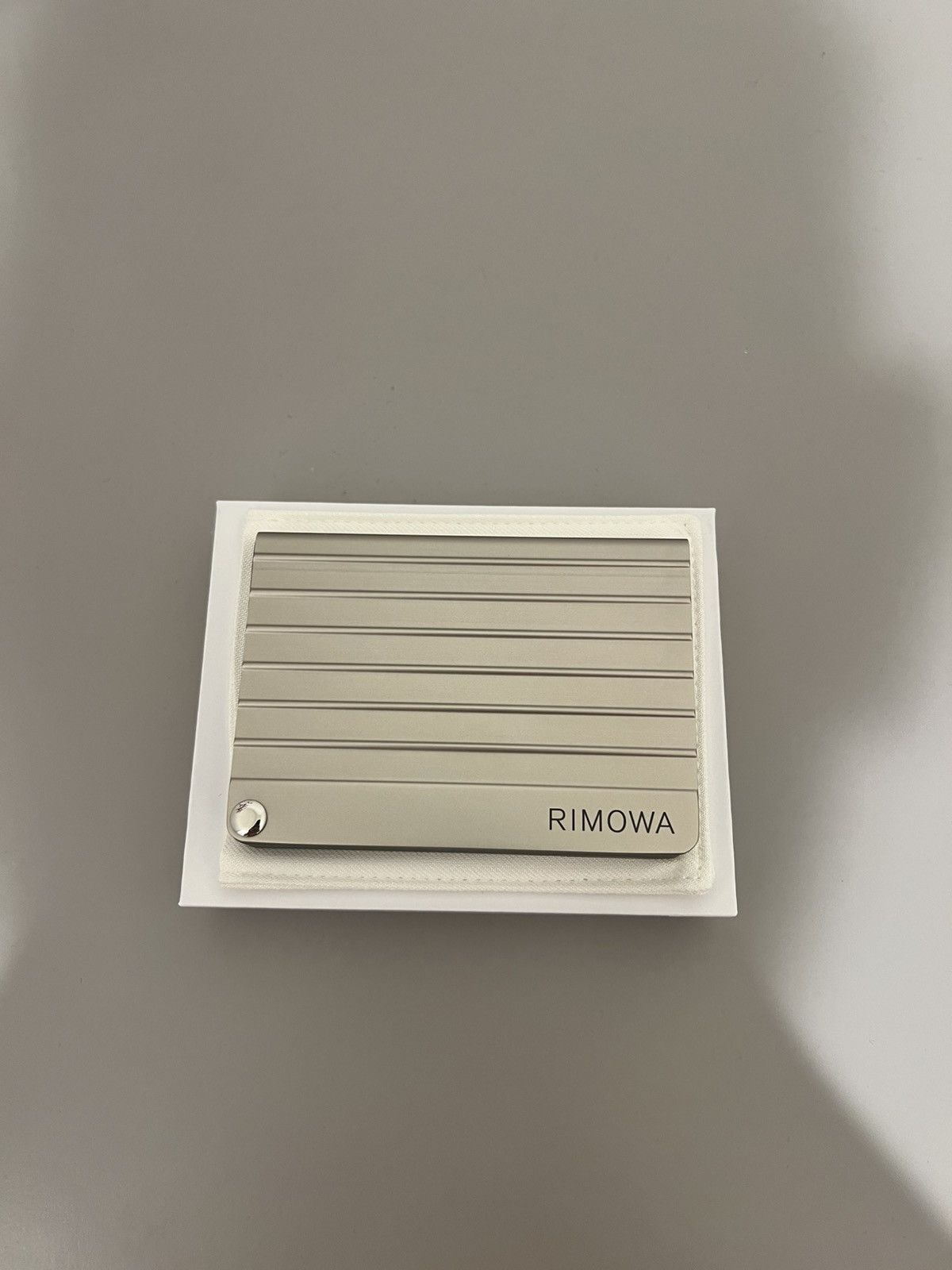 Rimowa Aluminum Card Holder Titanium in Beige, Men's