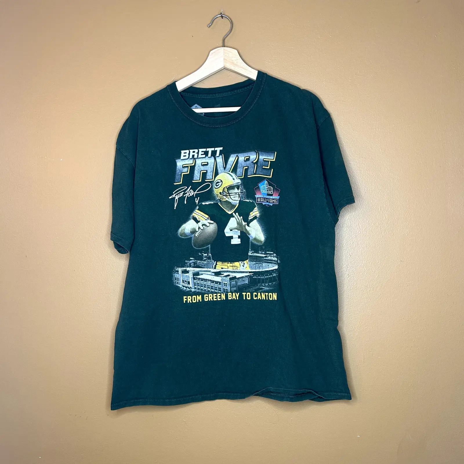 Brett Favre Hall Of Fame T-Shirt Large in Green, Men's