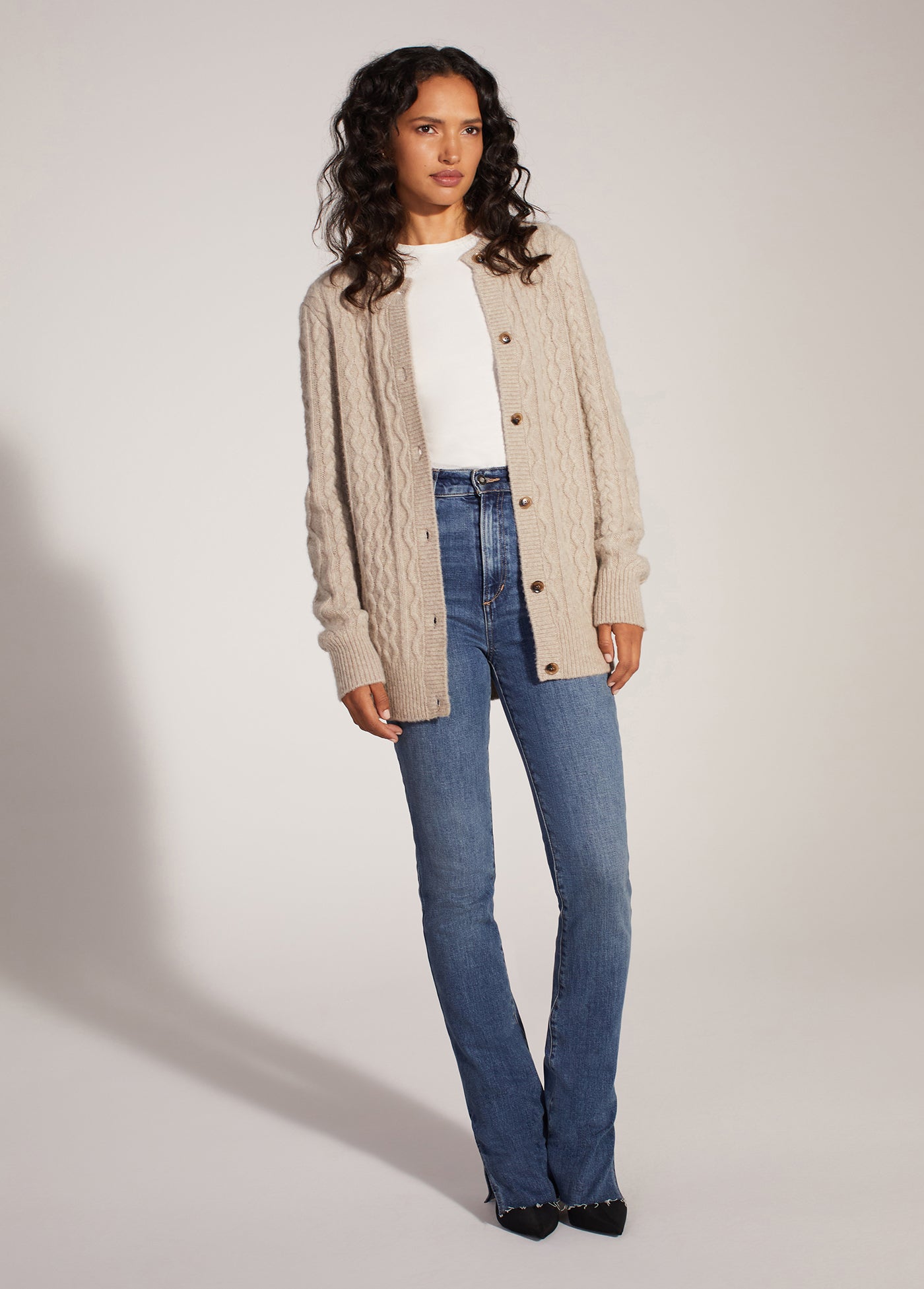 THE OVERSIZED CARDIGAN