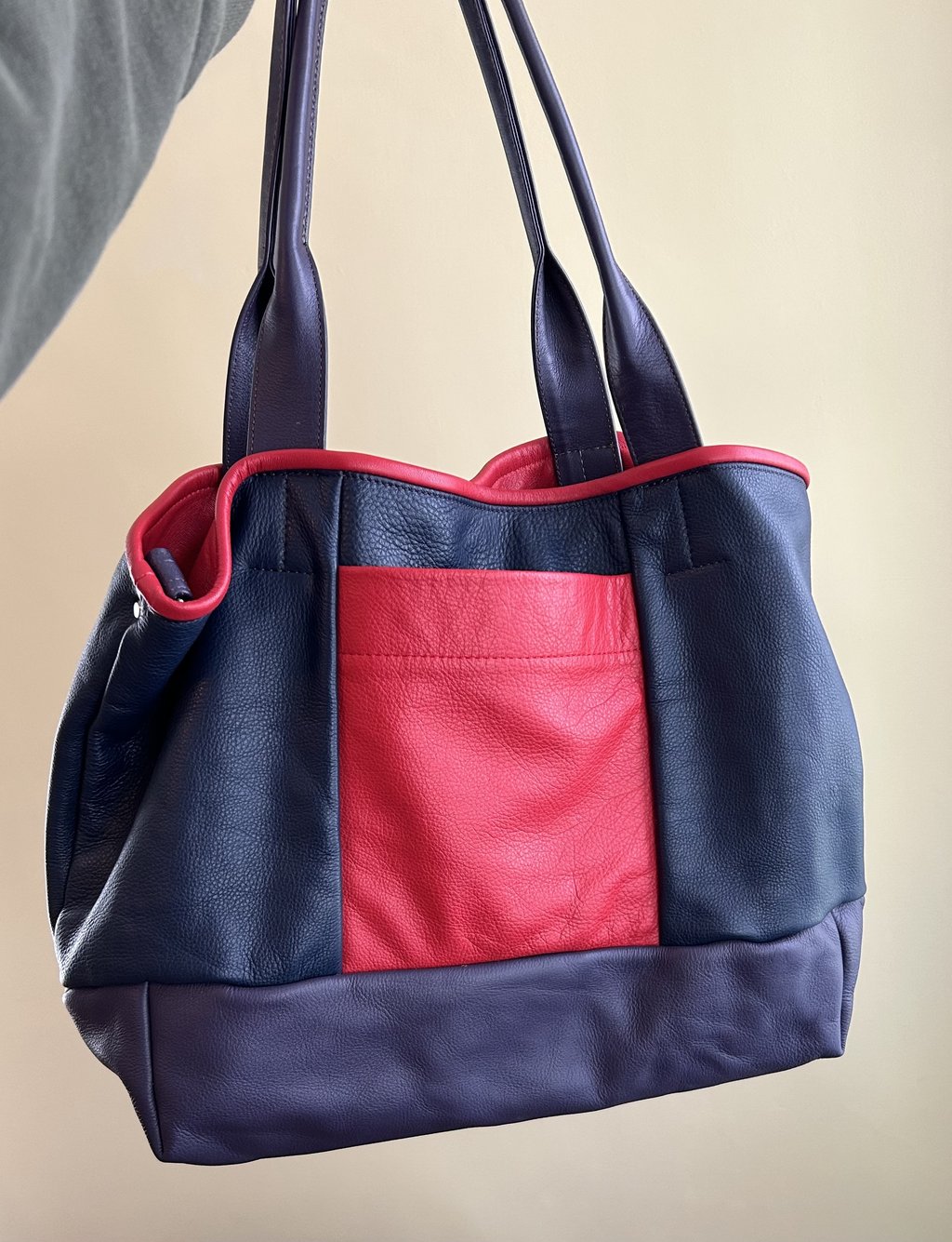 Custom Cape Asher | Honed Navy + Red + Hosta
