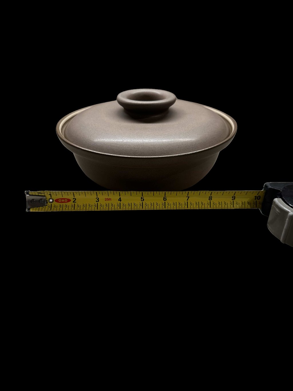 Covered serving bowl