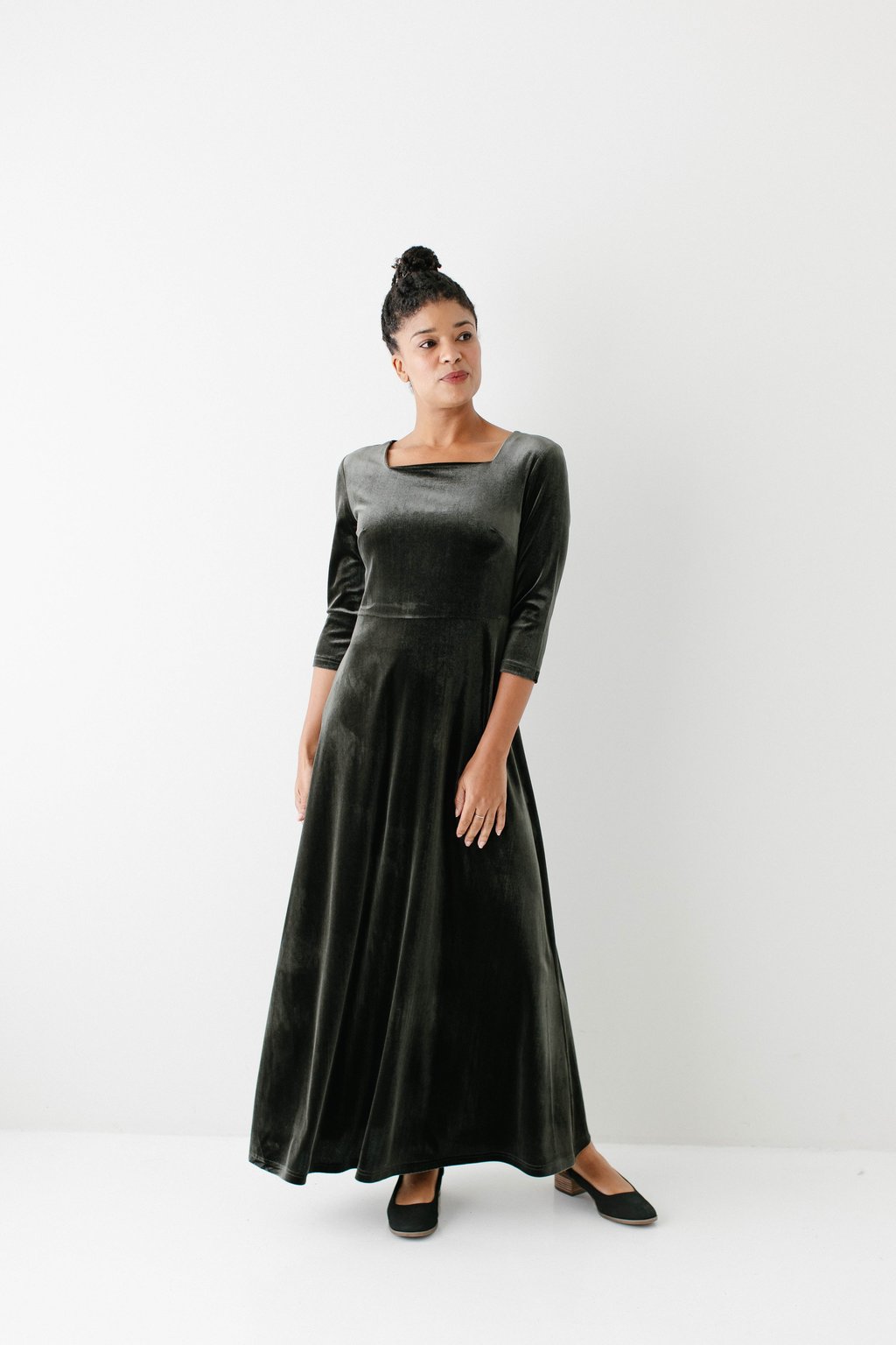 'Ivy' Square Neck Velvet Maxi Dress