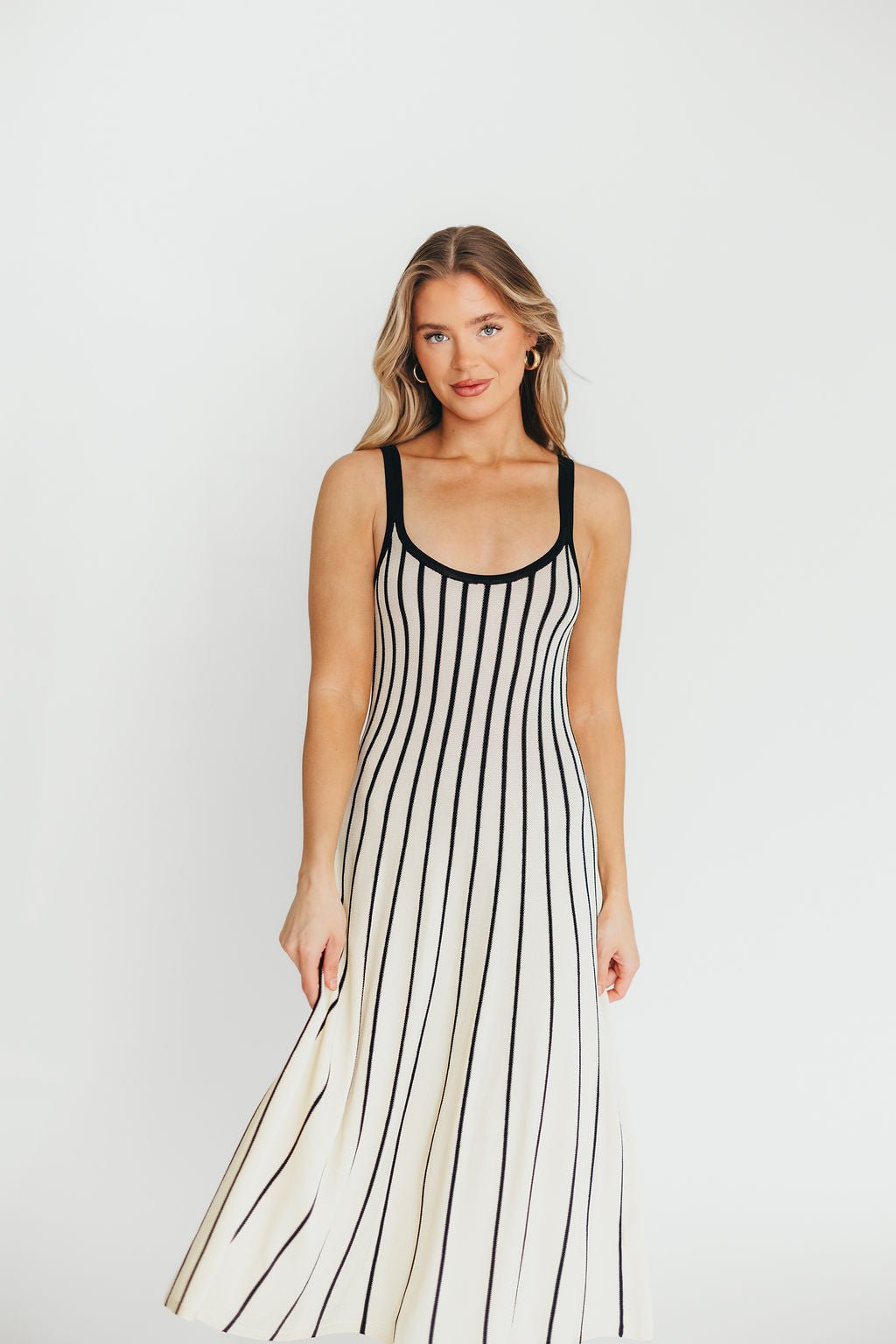 Irecia Sweater Maxi Dress in Black/Cream