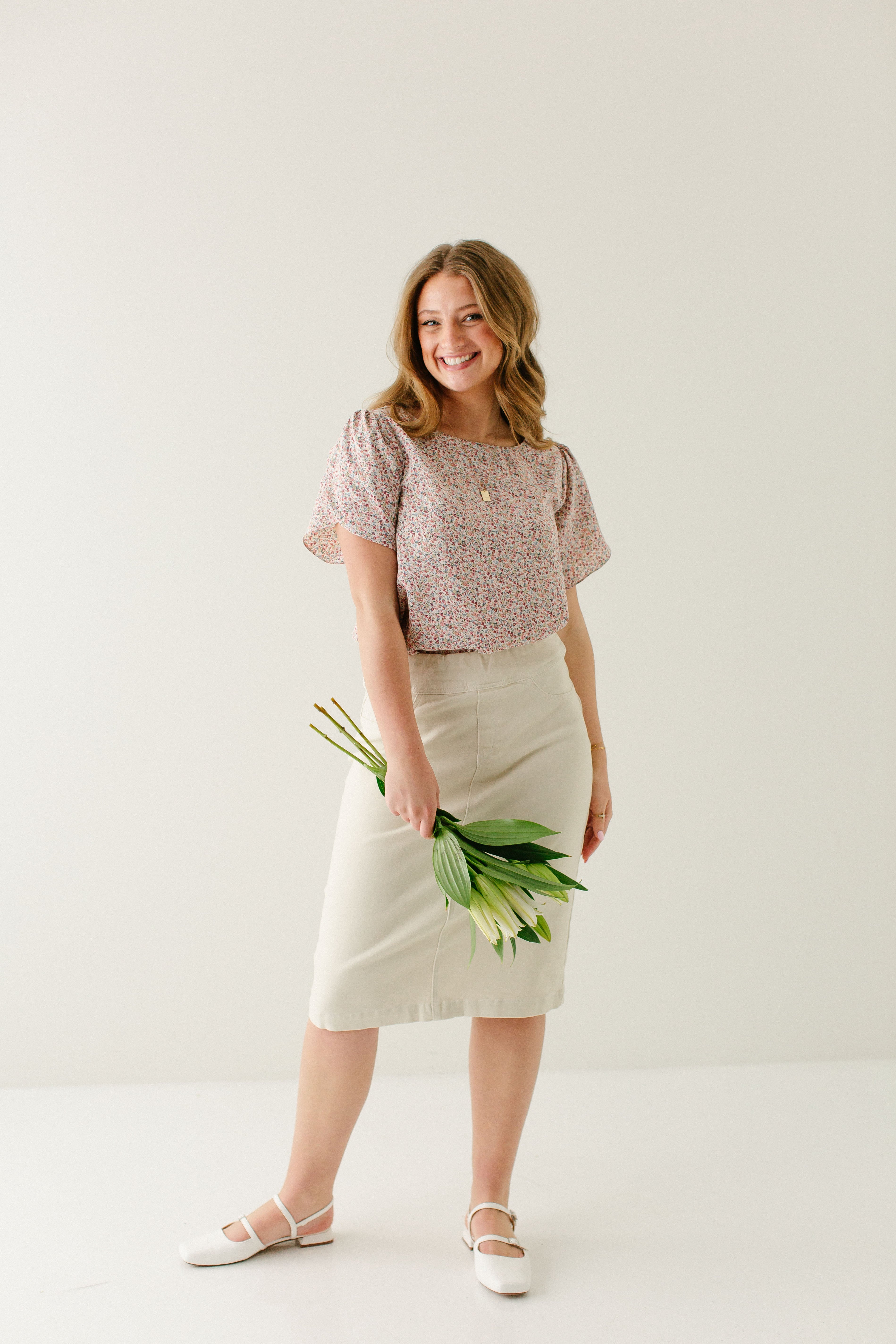 'Sara' Stretch Denim Skirt in Alabaster