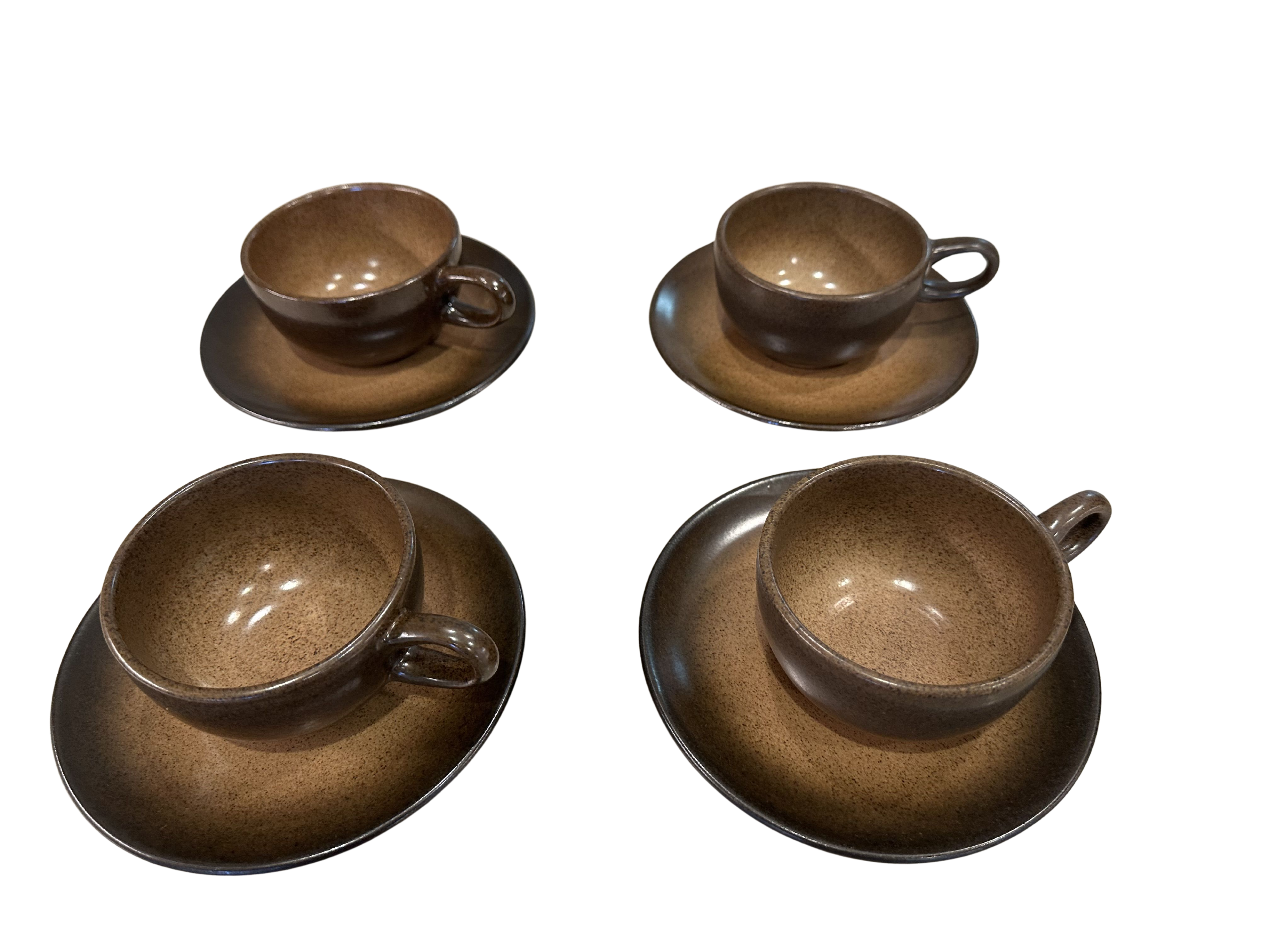 Set of 4 Cup and saucer
