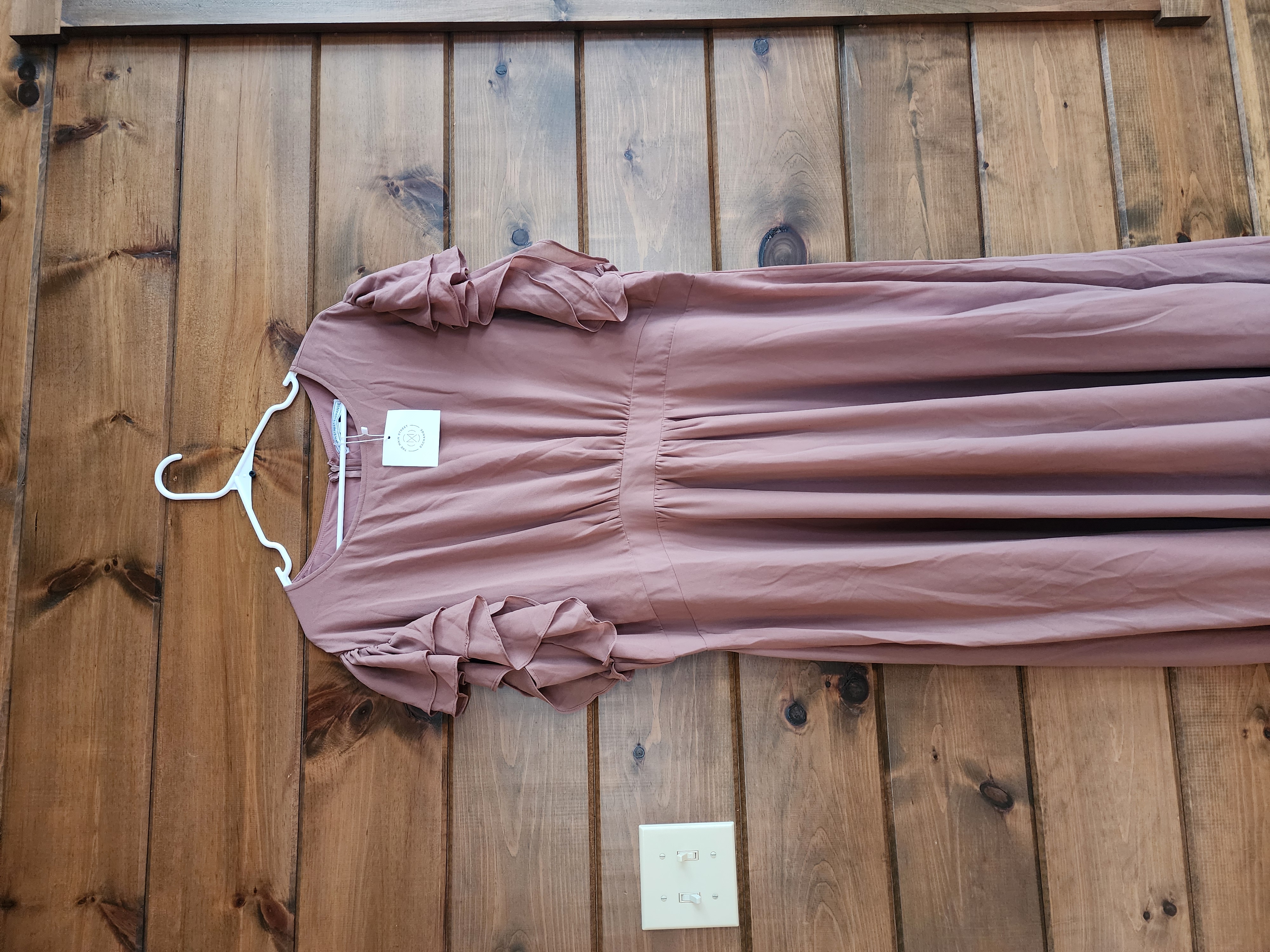 'Valencia' Flutter Sleeve Chiffon Maxi Dress
