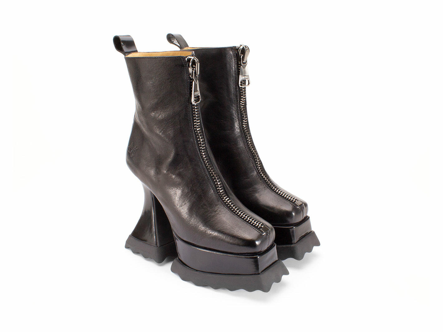 Munster Max Petunia: Black
