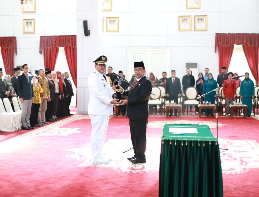 Muhammad Zainal Arifin Dilantik Sebagai Pj Bupati Penajam Paser Utara Muhammad Zainal Arifin Dilantik Sebagai Pj Bupati Penajam Paser Utara benuanta