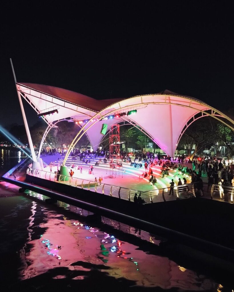10 Tempat Wisata di Samarinda Paling Kekinian 2024 yang Wajib Kamu Kunjungi Snapinsta app_459252329_378647805283834_8166445380676072997_n_1080