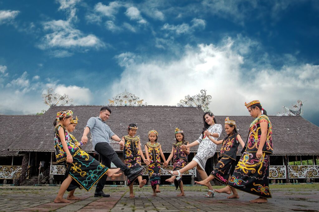 10 Tempat Wisata di Samarinda Paling Kekinian 2024 yang Wajib Kamu Kunjungi Desa_Budaya_Pampang