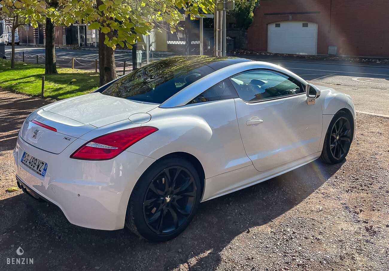 Peugeot RCZ - peugeot rcz noir d'occasion - Mitula