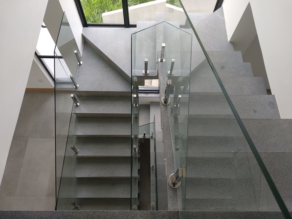 Resultado de imagem para escada de 2 lances  Stairs design modern, House  stairs, Stairs design