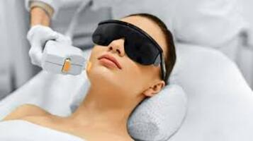 FACIAL + LIMPIEZA PROFUNDA+ APARATOLOGIA 