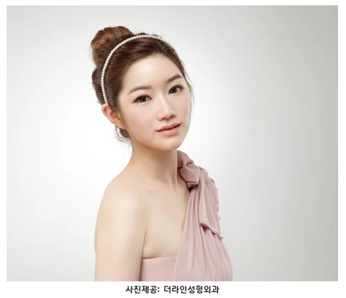 수술 티 안나는 쌍꺼풀라인 만들기, 자연스러운 눈성형 방법은 - 1 - 더라인성형외과