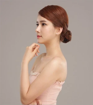 전체적인 조화 고려하는 맞춤코성형, 자연스러운 코라인 살리는 것과 전문상담 중요 - 1 - 더라인성형외과