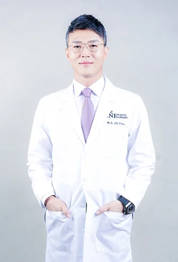 지방흡입으로 확대된 줄기세포 치료 전 면밀한 성형외과적 진단 우선 해야 - 1 - 더라인성형외과