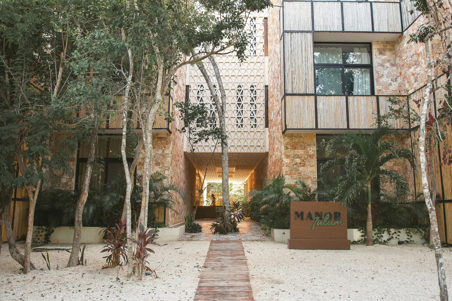 Luxury 3 Bed Condo, near Restaurants, Shops, Aldea Zama, Tulum | Rooflia
