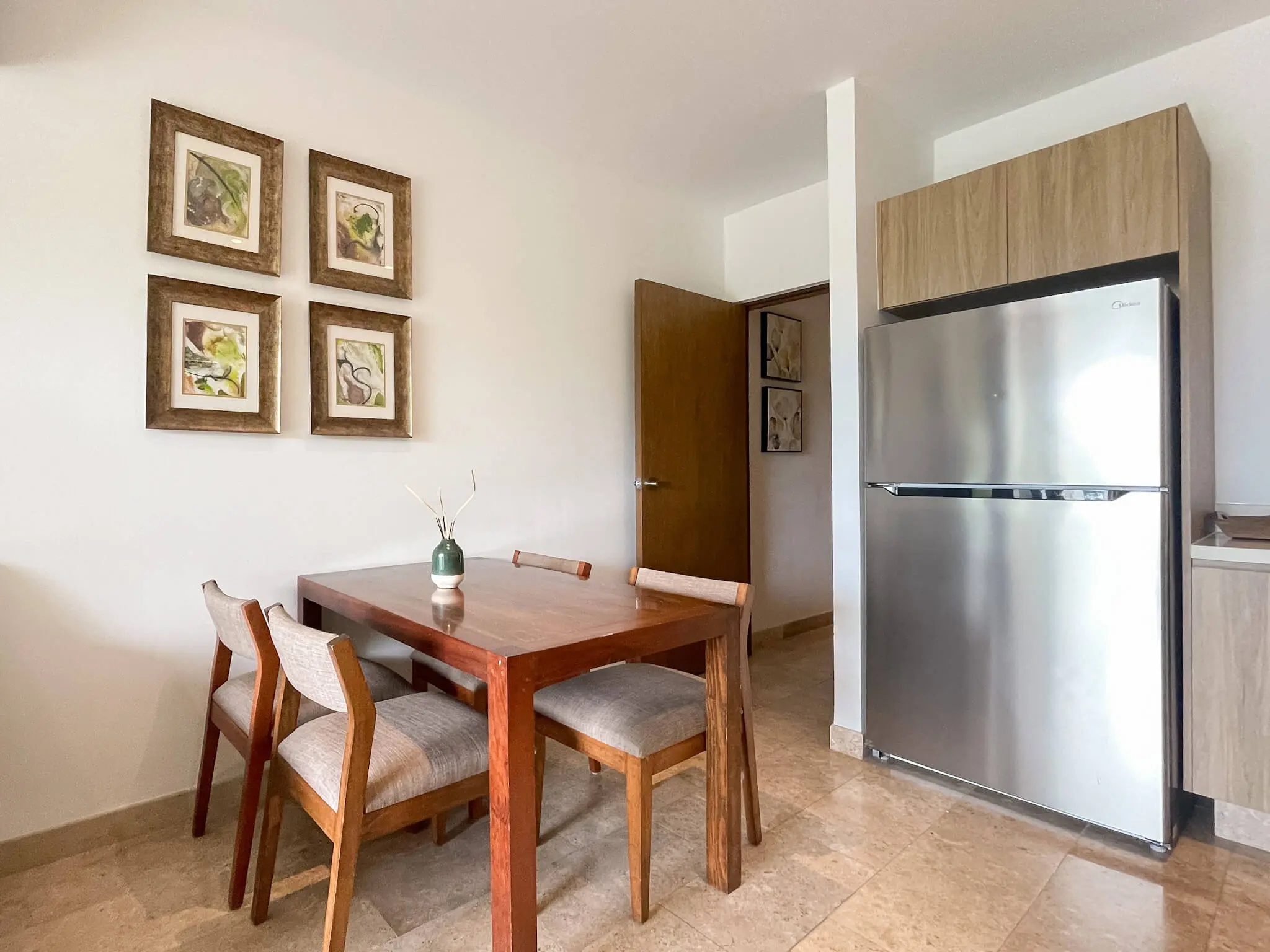2 Bed Lock-Off Turnkey Building with Resort Style Amenities | Rooflia