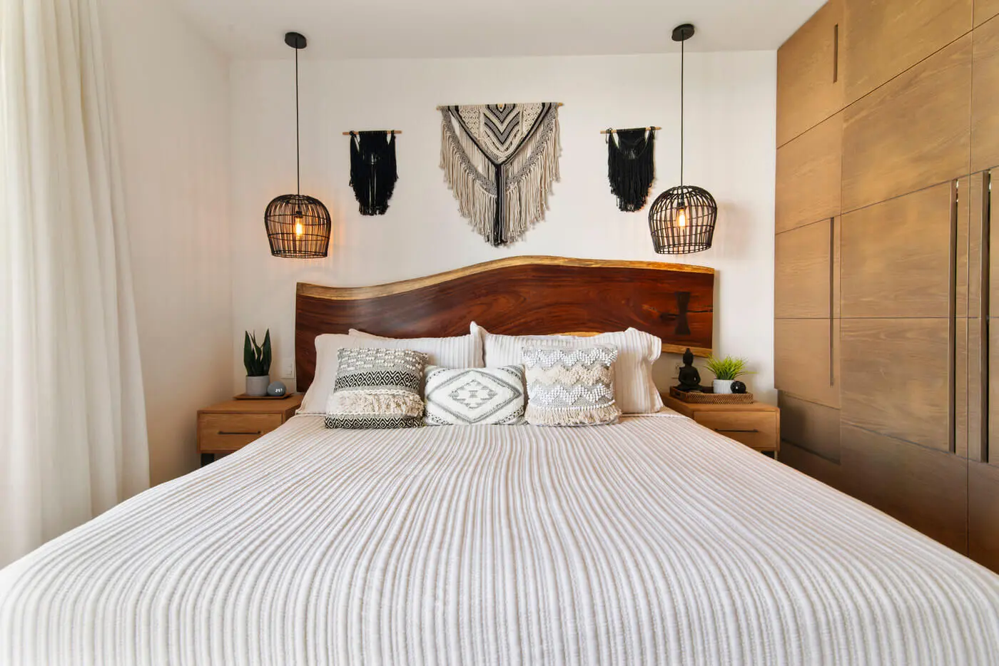 Best Ocean View, Turnkey 2 Bed Santamar, Private Beach Club | Rooflia