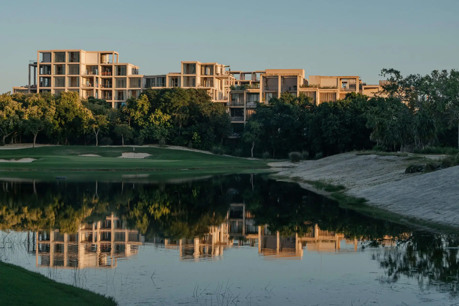 Stunning Golf Course View 2 Bed The Village Gated Community | Rooflia