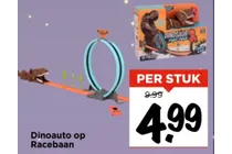dinoauto op racebaan
