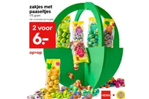 zakjes met paaseitjes