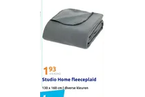 studio home fleeceplaid