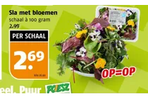 sla met bloemen