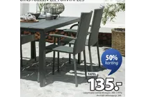 tuintafel met stoelen
