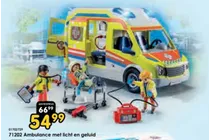 ambulance met licht en geluid
