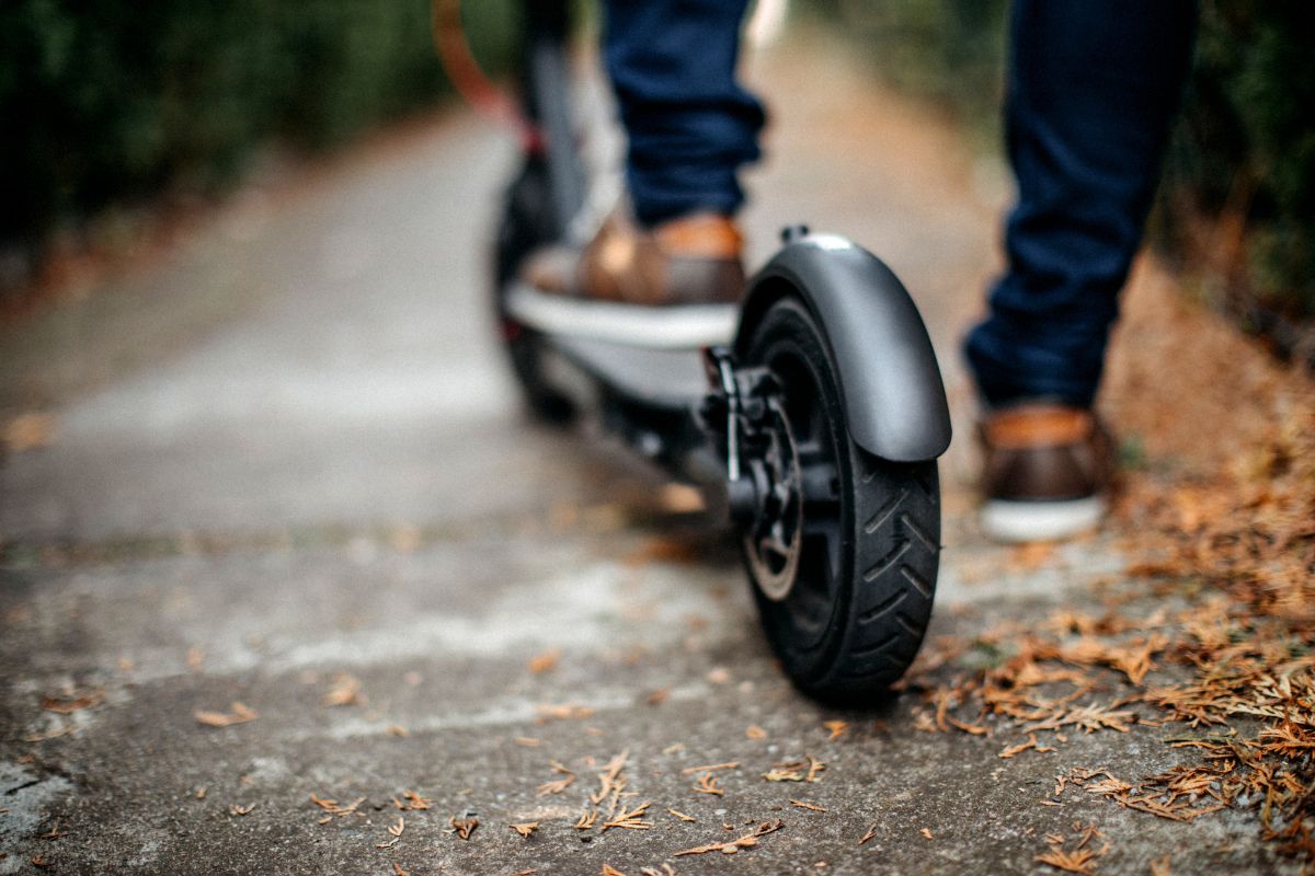   How to charge a razor scooter without the charger         