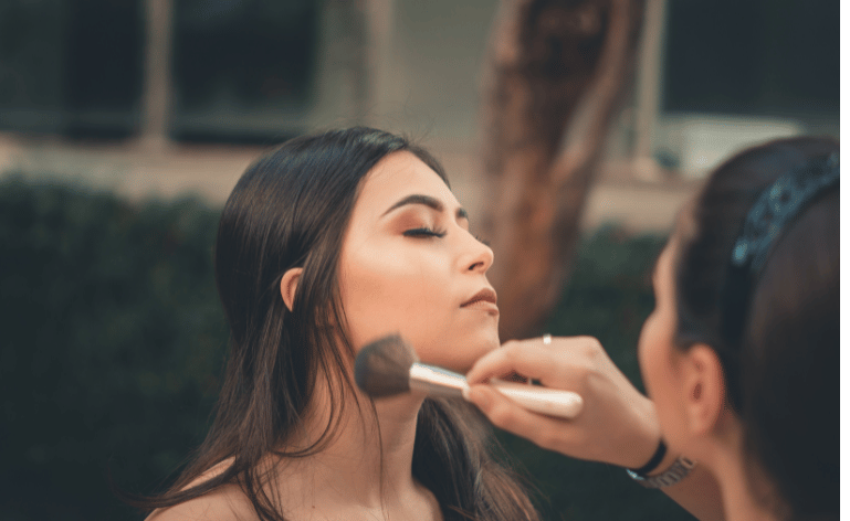 Como fazer Maquiagem Simples - Muito fácil 