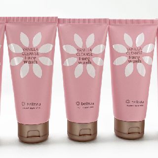 Bellavia Vanilla Cleanse Face Wash, Made in Germany, 600 Pieces, New Condition, Est. Original Retail €21,000, Tanna, DE