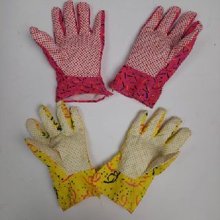 Gardening Gloves, 600 Pairs, New Condition, Est. Original Retail €7,200, Vilnius, LT